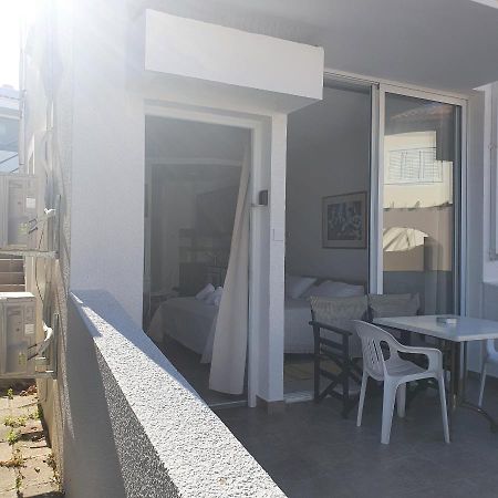 Emilia 10 Studio Polis Exterior foto